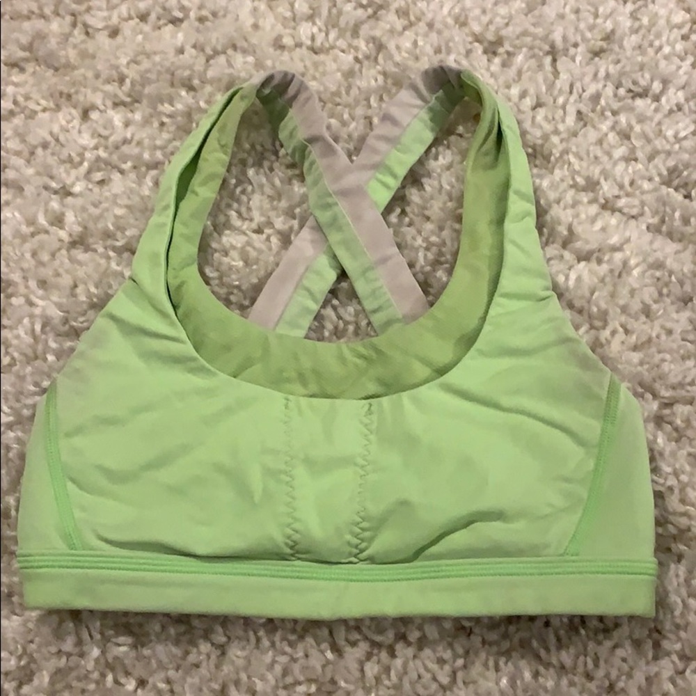 Lululemon sports bra